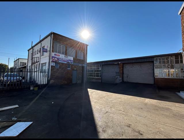 285M² WAREHOUSE TO LET IN SPARTAN