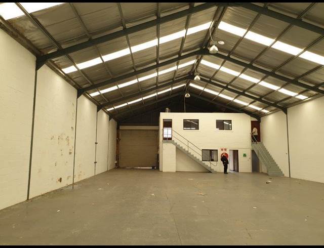 565M² WAREHOUSE TO LET IN KILLARNEY GARDENS