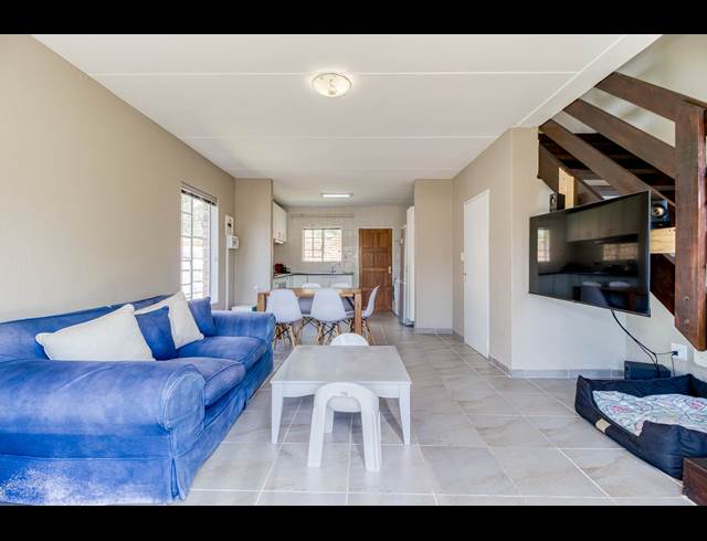 2 BEDROOM DUPLEX RENTED IN NORTH RIDING