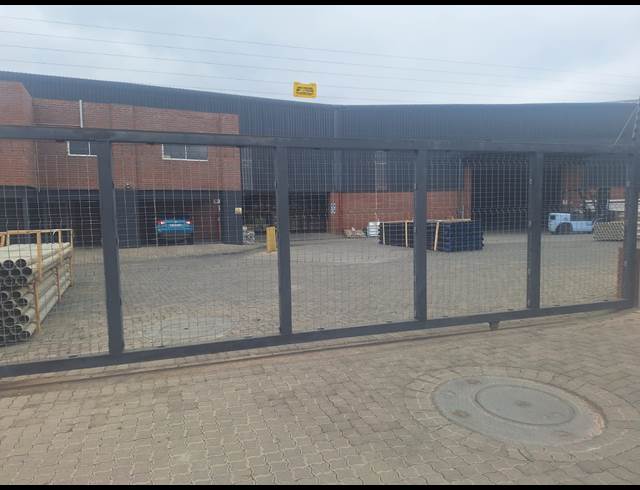 1,200M² WAREHOUSE TO LET IN RIVERSIDE INDUSTRIAL PARK