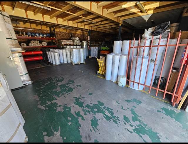260M² FACTORY TO LET IN BOKSBURG EAST