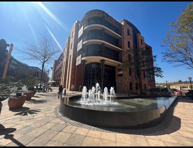 215M² OFFICE TO LET IN MELROSE ARCH