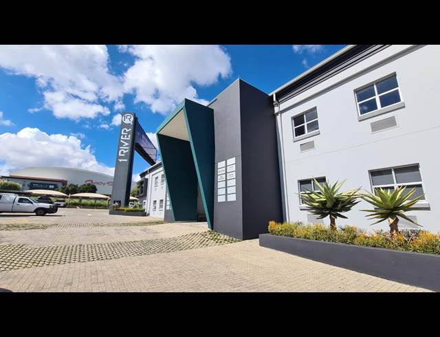 334M² OFFICE TO LET IN HALFWAY GARDENS