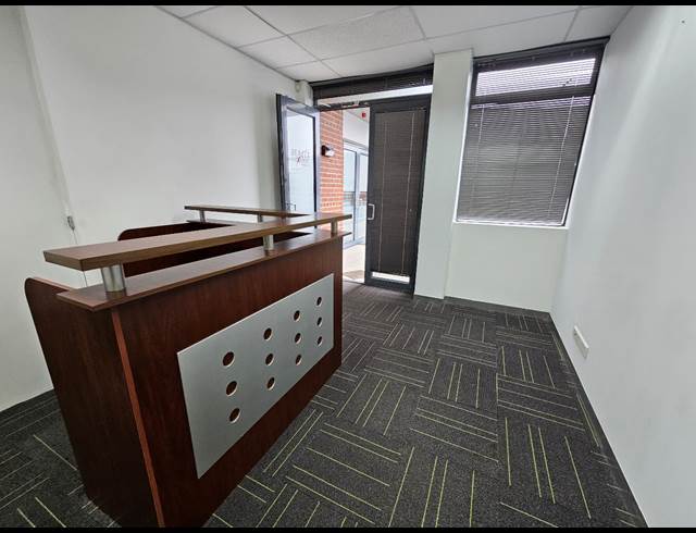 187M² OFFICE TO LET IN MILNERTON CENTRAL