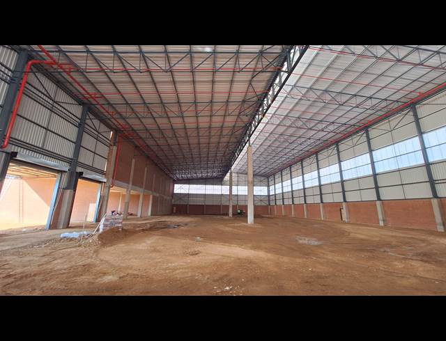 4,292M² WAREHOUSE TO LET IN NORTH RIDING