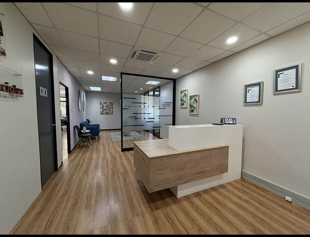 255M² OFFICE TO LET IN LA LUCIA RIDGE