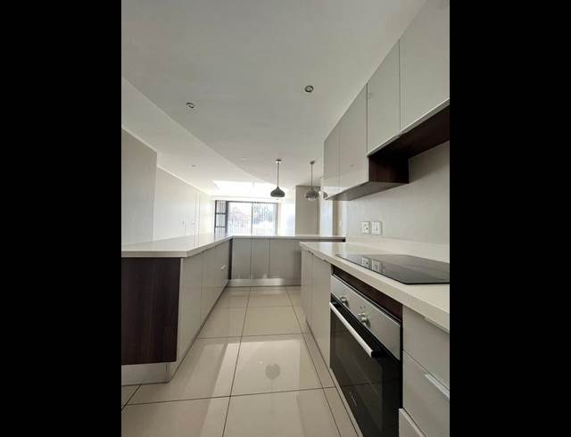 2 BEDROOM PROPERTY TO RENT IN MENLO PARK