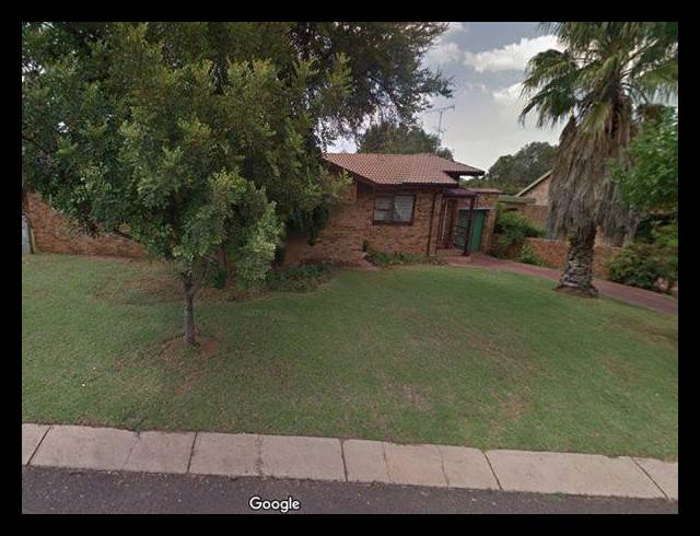 3 BEDROOM PROPERTY TO RENT IN MORELETAPARK