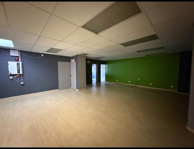 1,841M² WAREHOUSE TO LET IN RANDJESPARK