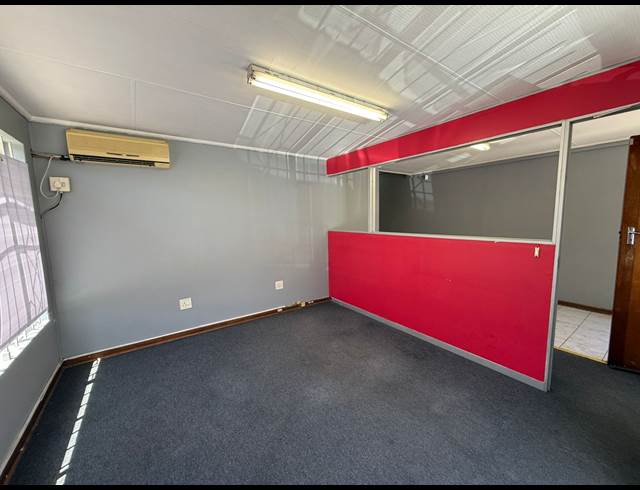 209M² OFFICE TO LET IN STRIJDOMPARK
