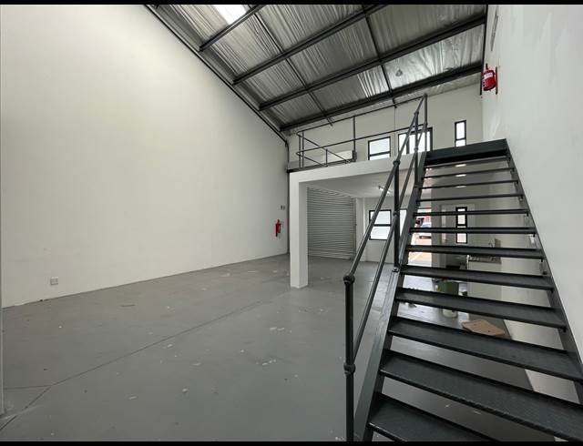 147M² WAREHOUSE TO LET IN BARBEQUE DOWNS