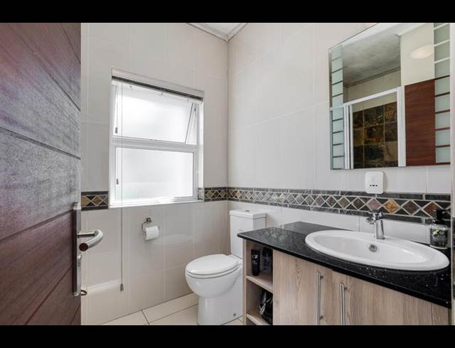 4 BEDROOM PROPERTY TO RENT IN BRYANSTON