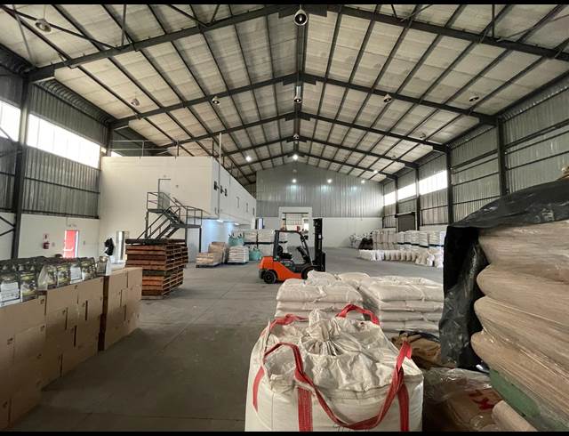 2,448M² WAREHOUSE TO LET IN GLEN AUSTIN AH