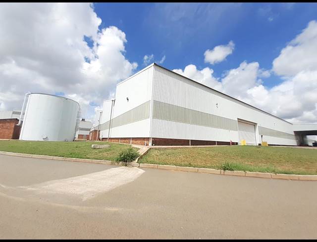 10,236M² WAREHOUSE TO LET IN ROSSLYN
