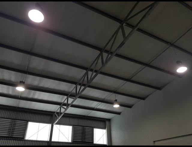 305M² WAREHOUSE TO LET IN BRIARDENE