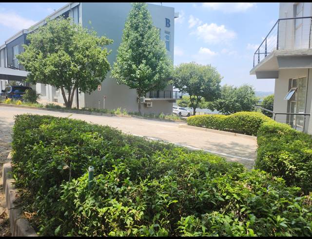 365M² OFFICE TO LET IN KYALAMI