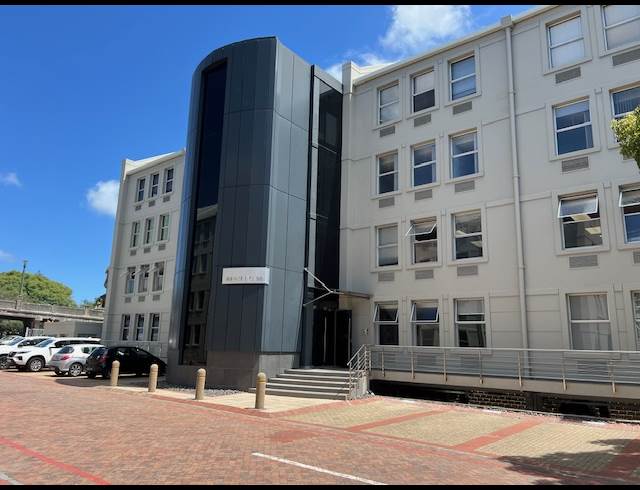 218M² OFFICE TO LET IN RONDEBOSCH