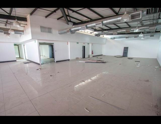 377M² RETAIL TO LET IN NORTH RIDING