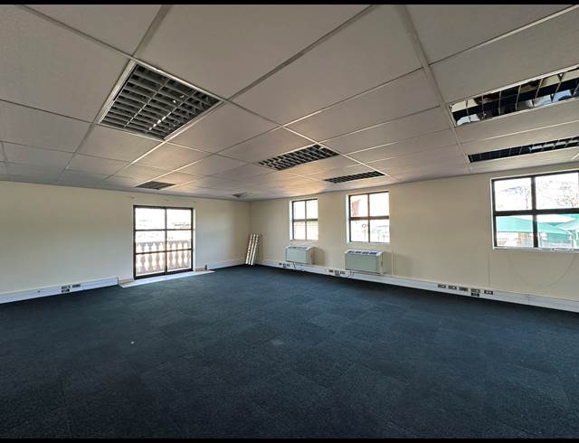 175M² OFFICE TO LET IN HIGHVELD TECHNOPARK