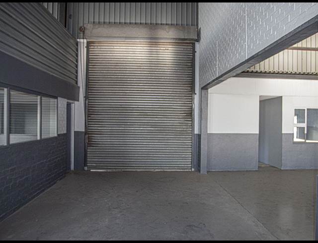 724M² WAREHOUSE TO LET IN HALFWAY HOUSE