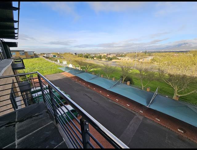 1,493M² OFFICE TO LET IN PLATTEKLOOF
