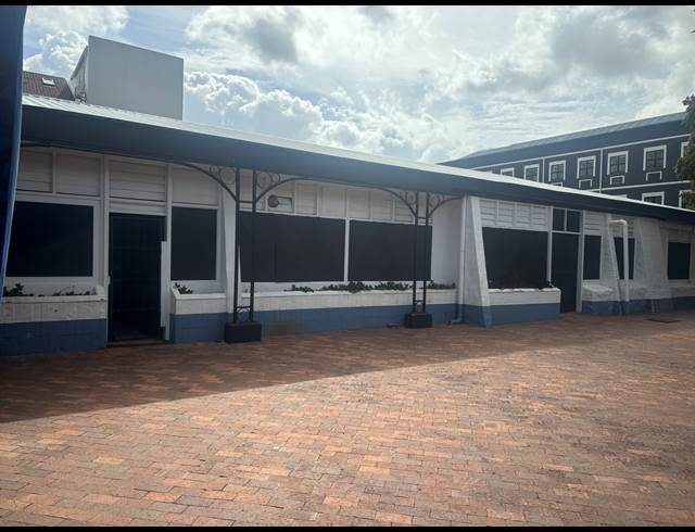 200M² RETAIL TO LET IN AUDAS ESTATE