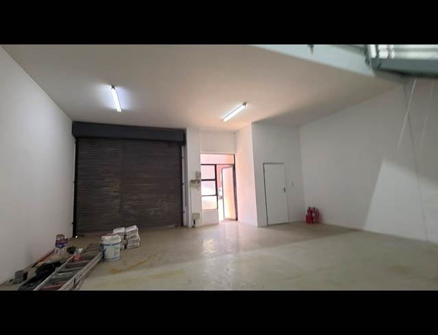 162M² WAREHOUSE TO LET IN TUNNEY