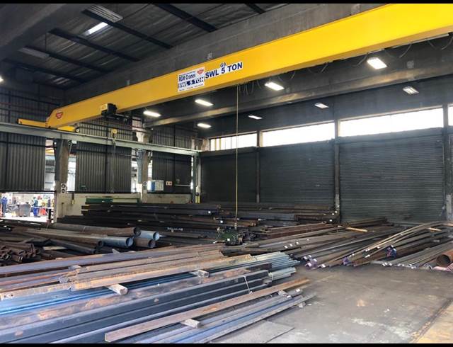 7,700M² WAREHOUSE TO LET IN SPARTAN
