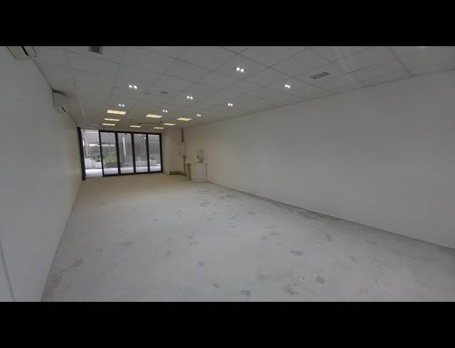 69M² RETAIL TO LET IN WOODSTOCK