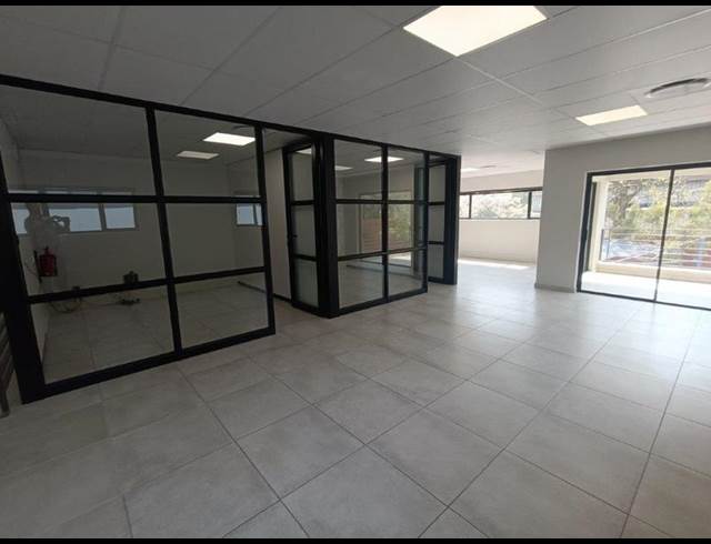 BUSINESS PROPERTY TO RENT IN HALFWAY HOUSE