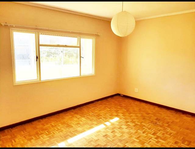 2 bed property to rent in CLAREMONT