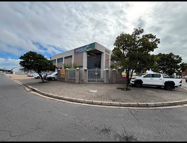 912M² WAREHOUSE TO LET IN EPPING INDUSTRIAL