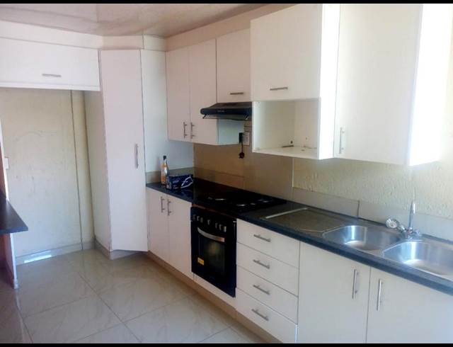 3 BEDROOM PROPERTY TO RENT IN GLEN RIDGE