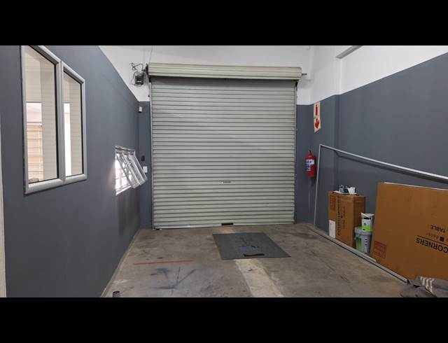 309M² WAREHOUSE TO LET IN RIVERSIDE PARK