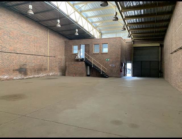 398M² WAREHOUSE TO LET IN STRIJDOMPARK