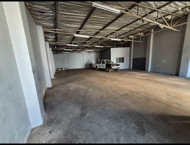 329M² MINI FACTORY TO LET IN DENVER