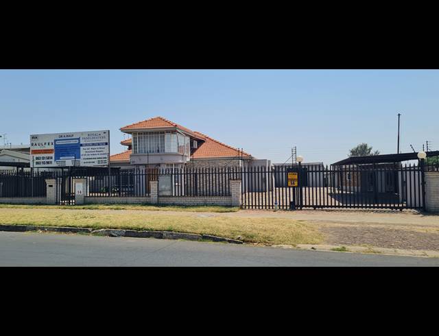 130M² BUSINESS TO LET IN BENONI CENTRAL