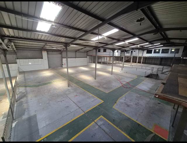 1,200M² WAREHOUSE TO LET IN WADEVILLE