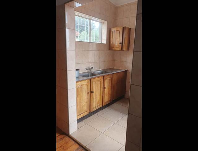 3 BEDROOM PROPERTY TO RENT IN KENSINGTON