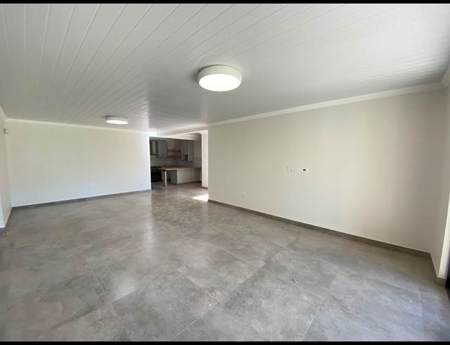 4 BEDROOM HOUSE TO LET IN GEORGE SOUTH