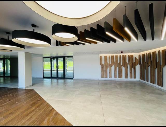 565M² OFFICE TO LET IN VORNA VALLEY