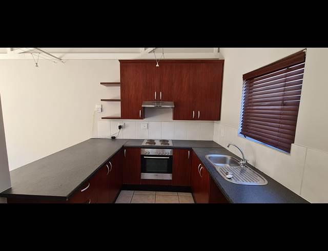 2 bed property to rent in MUIZENBERG