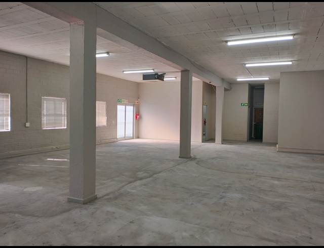 500M² BUILDING TO LET IN ROSENPARK