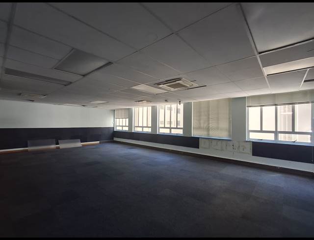 234M² OFFICE TO LET IN CAPE TOWN CITY CENTRE