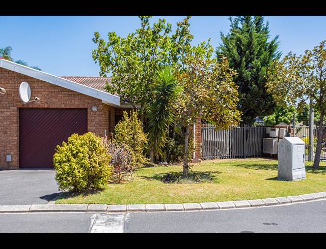 2 BEDROOM TOWNHOUSE RENTED IN SONSTRAAL HEIGHTS