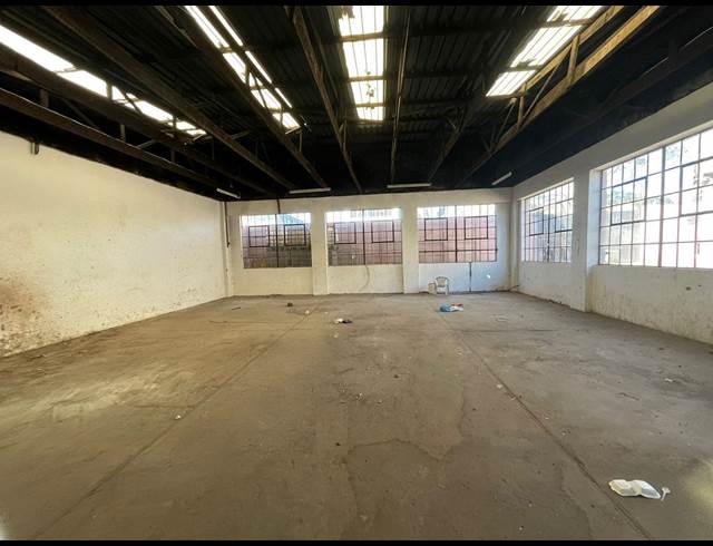 2,421M² WAREHOUSE TO LET IN BOOYSENS RESERVE