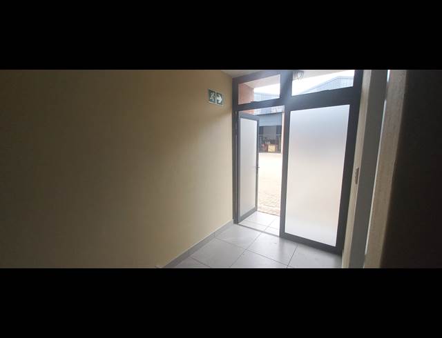 191.20M² MINI FACTORY TO LET IN LASER PARK