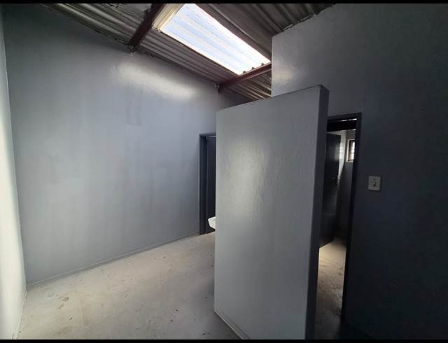 147M² WAREHOUSE TO LET IN WADEVILLE