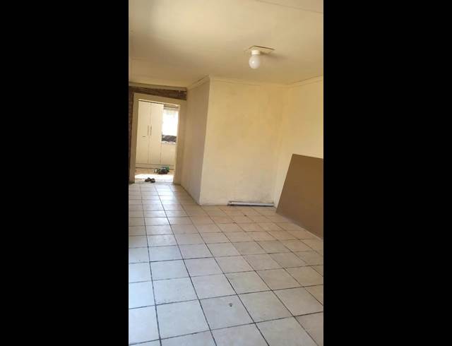 2 BEDROOM PROPERTY TO RENT IN BRAKPAN