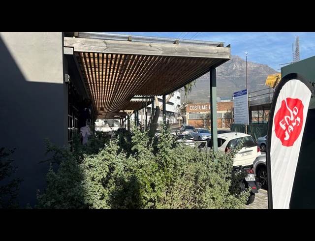 BUSINESS PROPERTY TO RENT IN SALT RIVER